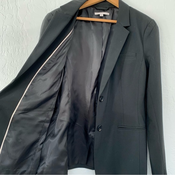 Gap Two Button Black Blazer - Picture 4 of 16
